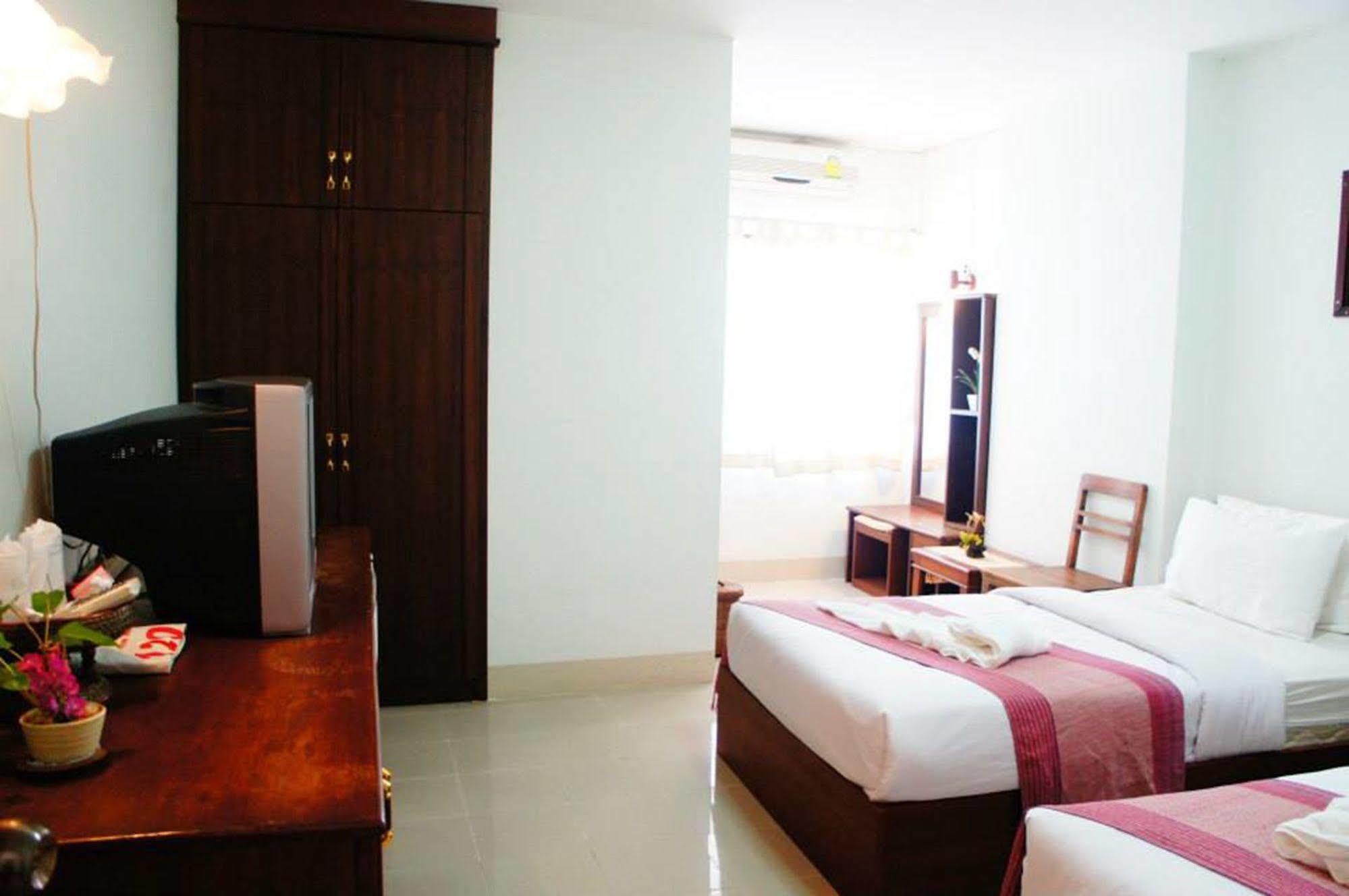 Vipa House Hotel Chiang Mai Exterior foto