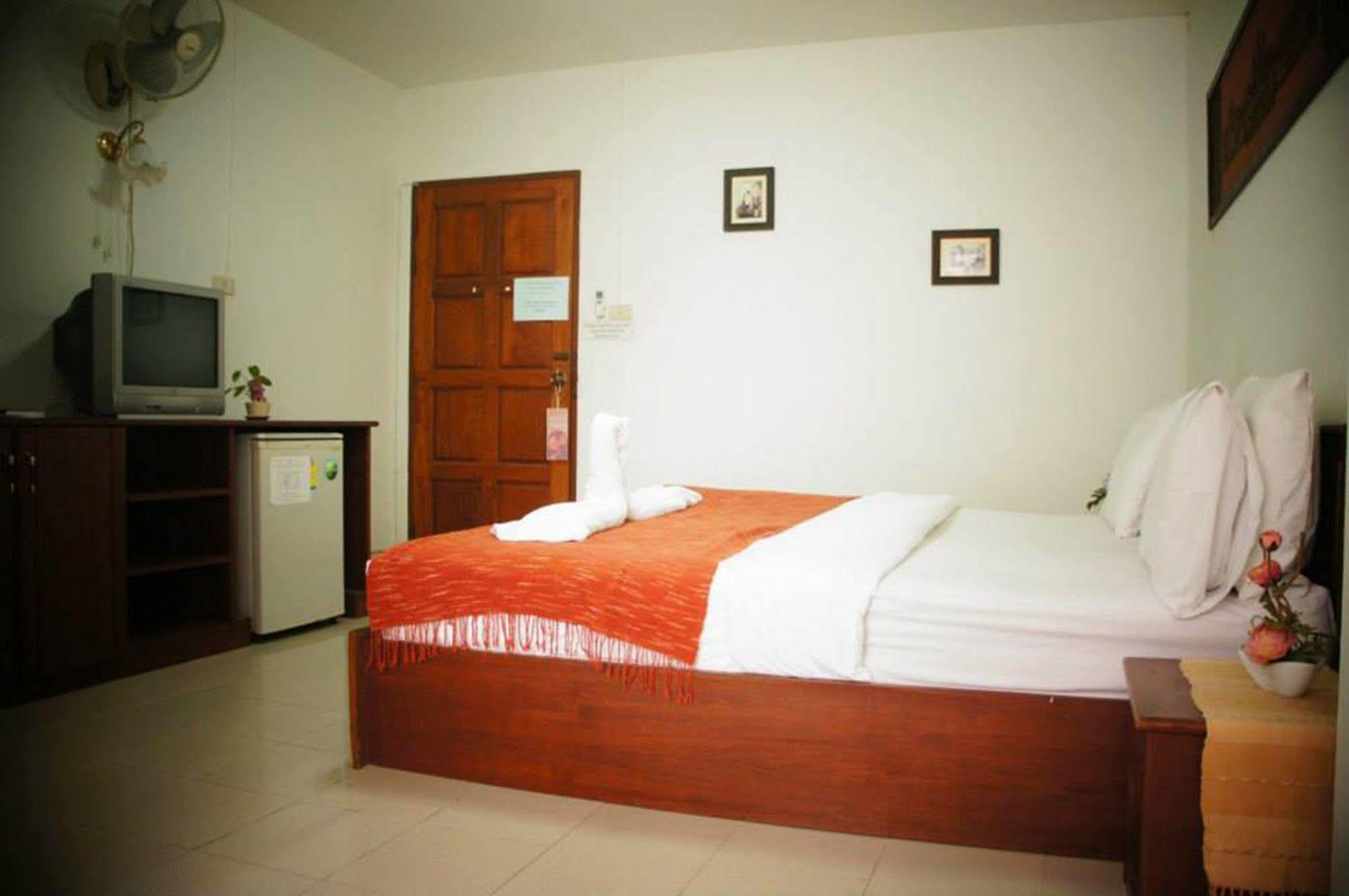 Vipa House Hotel Chiang Mai Exterior foto