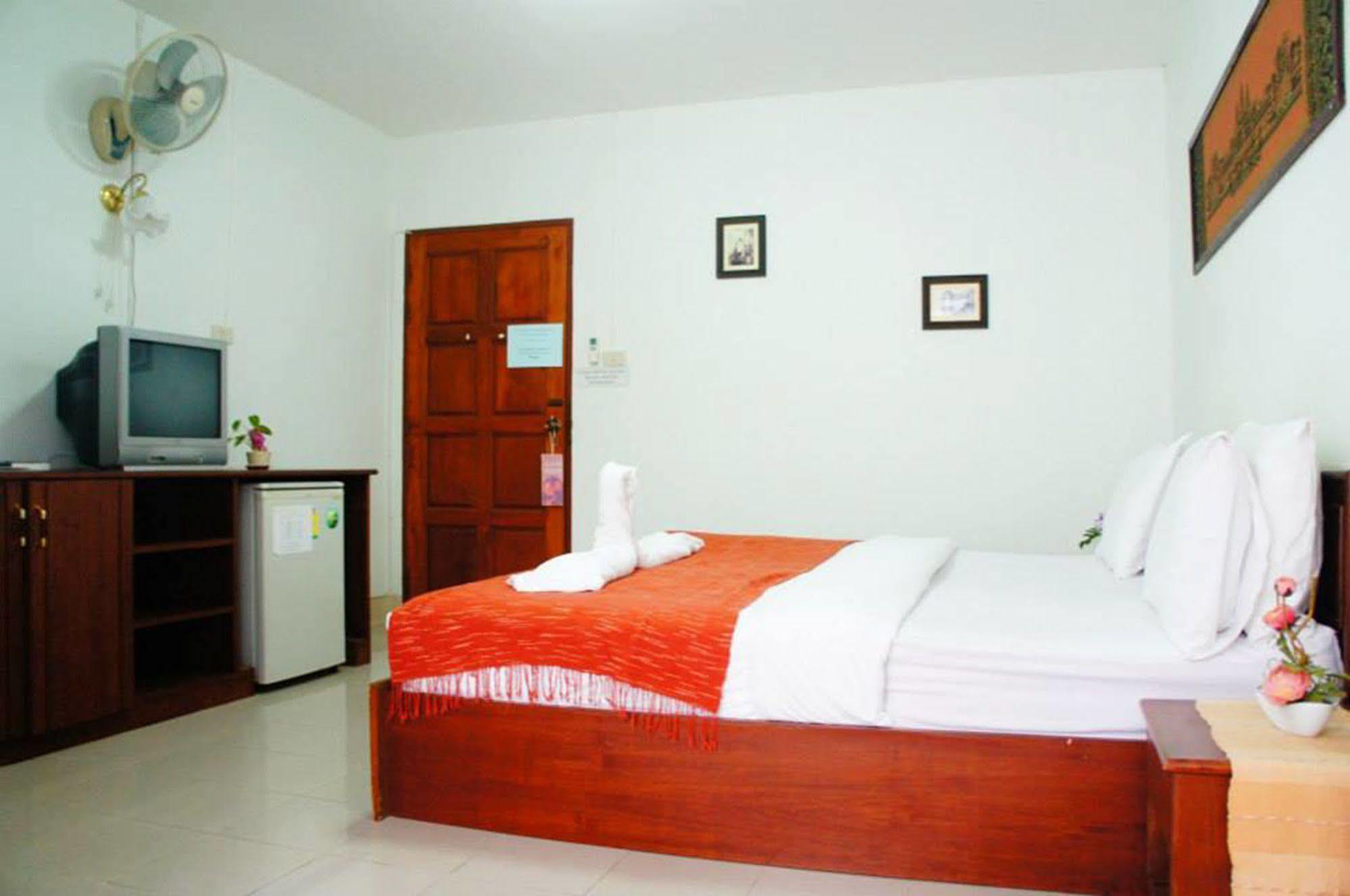 Vipa House Hotel Chiang Mai Exterior foto